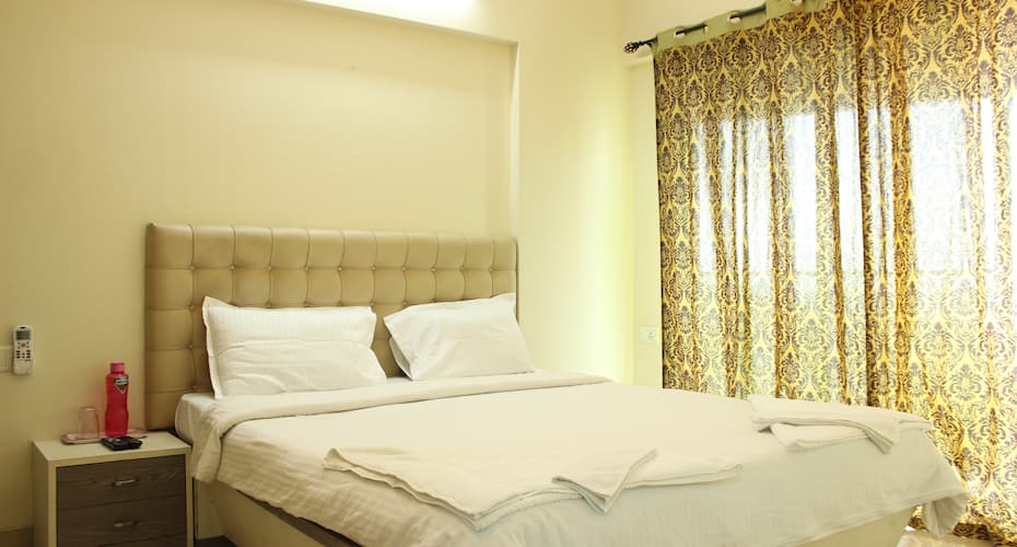 Standard Vista Service Apartment (Powai) Nr D-Mart, Mumbai 4